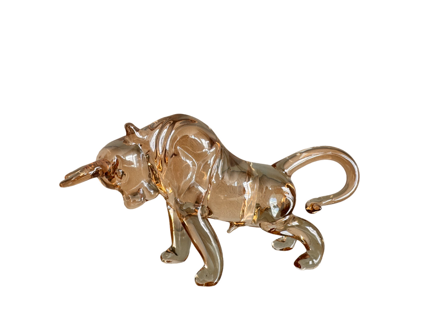 Crystal Bull Figurine – Elegant Desk Decor for Traders and Investors