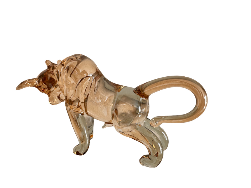 Crystal Bull Figurine – Elegant Desk Decor for Traders and Investors